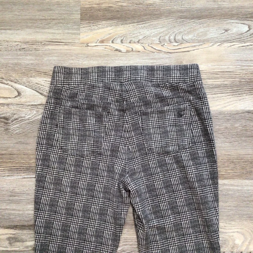 Seven7 Gray and White Plaid Mid Rise Pull On Legging Large